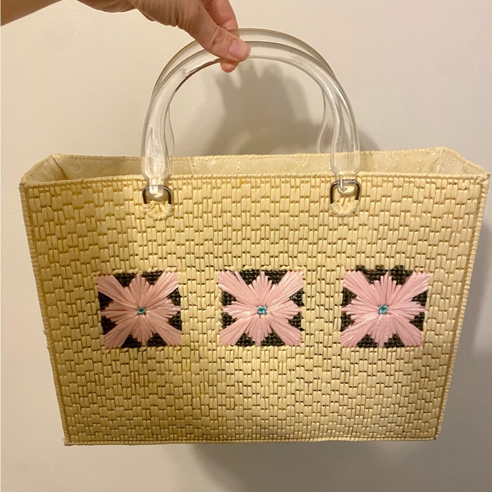 Vintage Straw Handbag with Lucite Handle